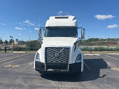 Used 2022 Volvo VNL Volvo D13 Semi Truck for sale #399866 - photo 2