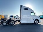 Used 2022 Volvo VNR Volvo D13 Semi Truck for sale #400055 - photo 8
