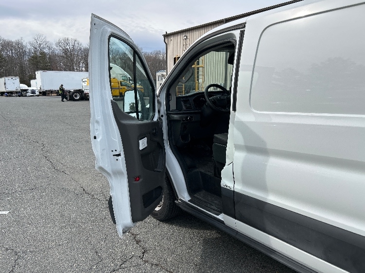 Used 2021 Ford Transit 150 - photo 18