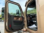Used 2022 Freightliner Cascadia Detroit DD15AT Semi Truck with Sleeper Cab for sale #400873 - photo 9