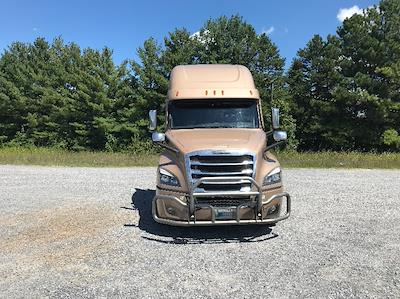 Used 2022 Freightliner Cascadia Detroit DD15AT Semi Truck with Sleeper Cab for sale #400874 - photo 2