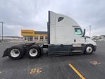 Used 2022 Freightliner Cascadia Detroit DD15AT Semi Truck with Sleeper Cab for sale #404885 - photo 8