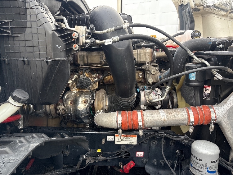 Used 2022 Freightliner Cascadia - photo 22