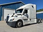 Used 2022 Freightliner Cascadia Detroit DD15AT Semi Truck with Sleeper Cab for sale #405319 - photo 3