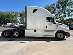 Used 2022 Freightliner Cascadia Detroit DD15AT Semi Truck with Sleeper Cab for sale #405319 - photo 8
