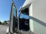 Used 2022 Freightliner Cascadia Detroit DD15AT Semi Truck with Sleeper Cab for sale #405319 - photo 9