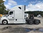 Used 2022 Freightliner Cascadia Detroit DD15AT Semi Truck with Sleeper Cab for sale #406100 - photo 4