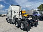 Used 2022 Freightliner Cascadia Detroit DD15AT Semi Truck with Sleeper Cab for sale #406696 - photo 4