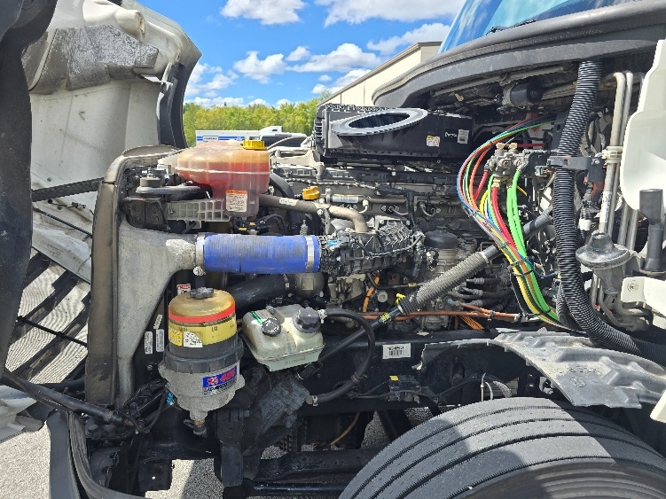 Used 2022 Freightliner Cascadia - photo 23