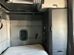 Used 2022 Freightliner Cascadia Detroit DD15AT Semi Truck with Sleeper Cab for sale #406817 - photo 18