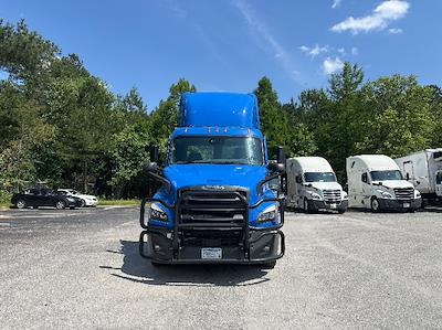 Used 2022 Freightliner Cascadia Detroit DD13 Semi Truck for sale #407490 - photo 2