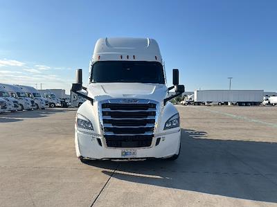 Used 2022 Freightliner Cascadia Detroit DD15AT Semi Truck with Sleeper Cab for sale #407491 - photo 2