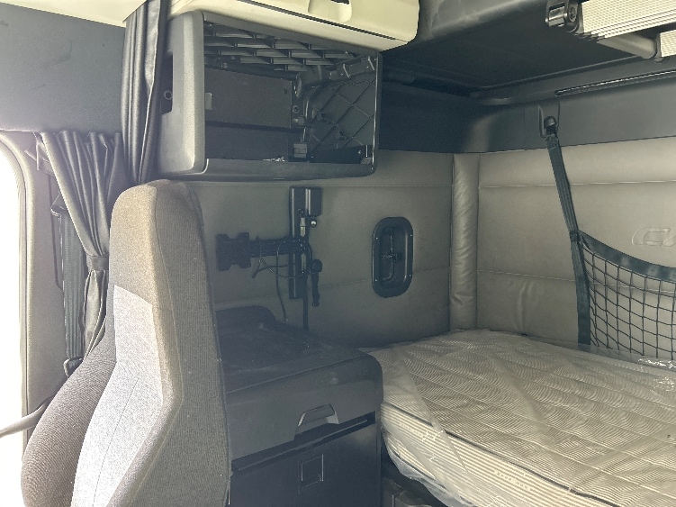 Used 2022 Freightliner Cascadia - photo 21