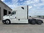 Used 2022 Freightliner Cascadia Detroit DD15AT Semi Truck with Sleeper Cab for sale #407761 - photo 4