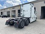 Used 2022 Freightliner Cascadia Detroit DD15AT Semi Truck with Sleeper Cab for sale #407761 - photo 7