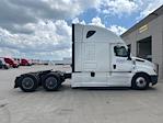 Used 2022 Freightliner Cascadia Detroit DD15AT Semi Truck with Sleeper Cab for sale #407761 - photo 8