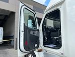Used 2022 Freightliner Cascadia Detroit DD15AT Semi Truck with Sleeper Cab for sale #407761 - photo 9