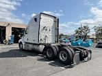 Used 2022 Freightliner Cascadia Detroit DD15AT Semi Truck with Sleeper Cab for sale #409864 - photo 5