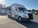 Used 2022 Freightliner Cascadia Detroit DD15AT Semi Truck with Sleeper Cab for sale #409865 - photo 1