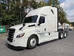 Used 2022 Freightliner Cascadia Detroit DD15AT Semi Truck with Sleeper Cab for sale #411457 - photo 3