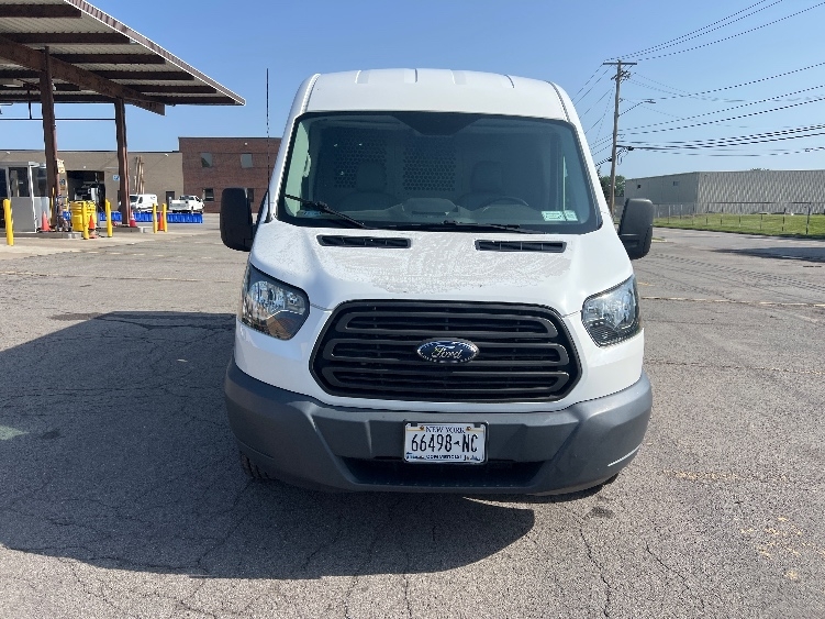 Used 2016 Ford Transit 250 - photo 2