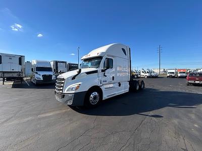 Used 2022 Freightliner Cascadia Detroit DD15AT Semi Truck with Sleeper Cab for sale #411658 - photo 1