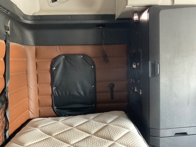 Used 2022 Freightliner Cascadia - photo 20