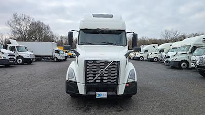 Used 2022 Volvo VNL Volvo D13 Semi Truck for sale #412926 - photo 2