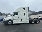 Used 2022 Freightliner Cascadia Detroit DD15AT Semi Truck with Sleeper Cab for sale #413134 - photo 4