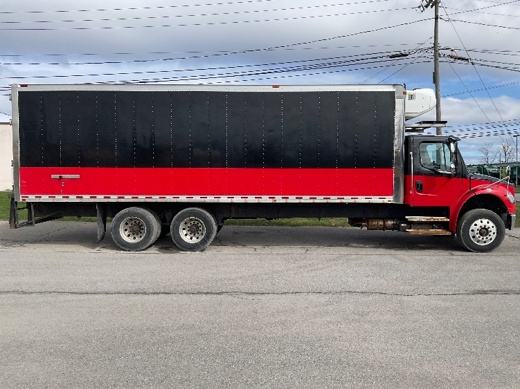 Used 2018 Freightliner M2 106 - photo 16