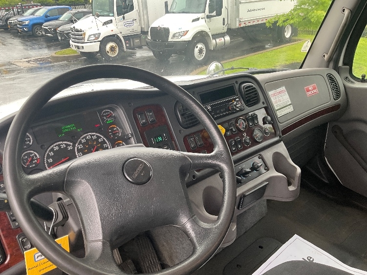Used 2019 Freightliner M2 112 - photo 20