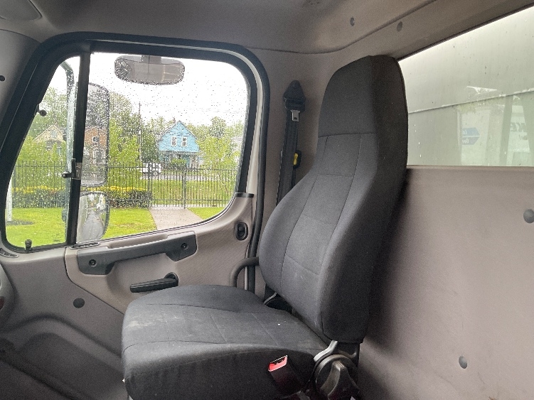 Used 2019 Freightliner M2 112 - photo 21