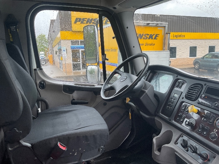 Used 2019 Freightliner M2 112 - photo 24