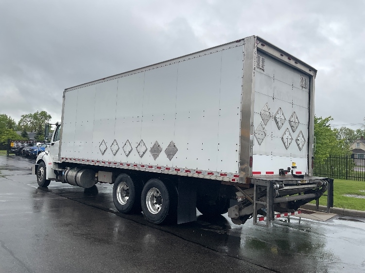 Used 2019 Freightliner M2 112 - photo 8