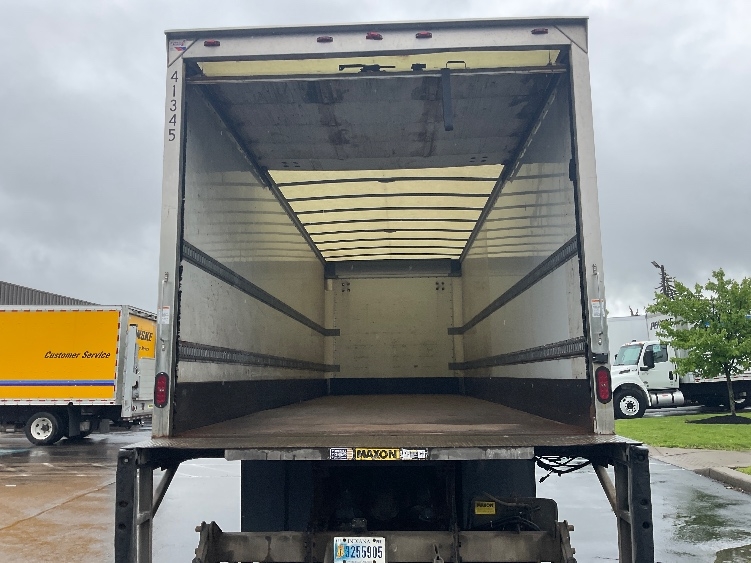 Used 2019 Freightliner M2 112 - photo 10