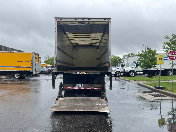 Used 2019 Freightliner M2 112 - photo 11