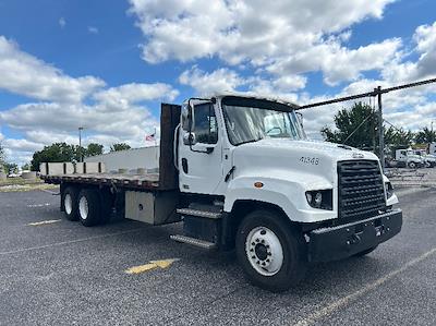 Used 2019 Freightliner 114SD Conventional Cab Flatbed Truck for sale #41348 - photo 1