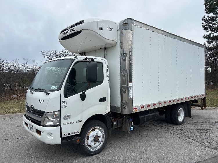Used 2019 Hino 195 - photo 5