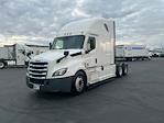 Used 2022 Freightliner Cascadia Detroit DD15AT Semi Truck with Sleeper Cab for sale #415031 - photo 3
