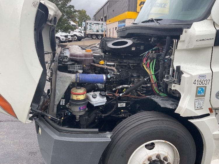 Used 2022 Freightliner Cascadia - photo 23