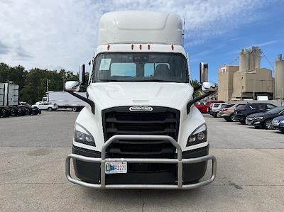 Used 2022 Freightliner Cascadia Detroit DD13 Semi Truck for sale #415200 - photo 2