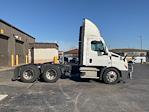 Used 2022 Freightliner Cascadia Detroit DD13 Semi Truck for sale #415201 - photo 8