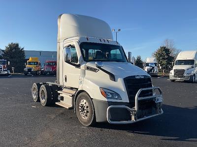 Used 2022 Freightliner Cascadia Detroit DD13 Semi Truck for sale #415205 - photo 1