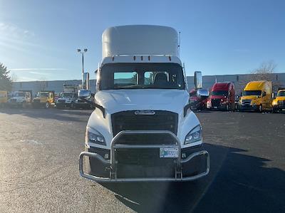 Used 2022 Freightliner Cascadia Detroit DD13 Semi Truck for sale #415205 - photo 2