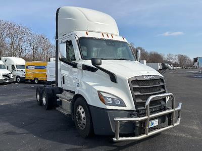 Used 2022 Freightliner Cascadia - photo 1