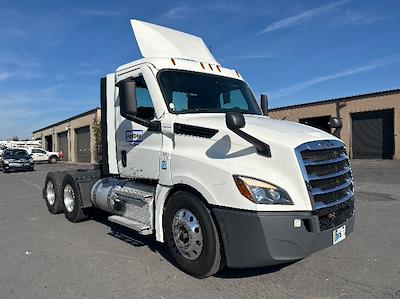 Used 2022 Freightliner Cascadia Detroit DD13 Semi Truck for sale #415310 - photo 1