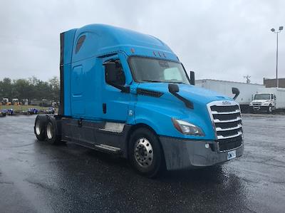 Used 2022 Freightliner Cascadia Detroit DD15AT Semi Truck with Sleeper Cab for sale #415862 - photo 1
