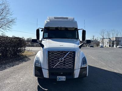 Used 2022 Volvo VNL Volvo D13 Semi Truck for sale #417187 - photo 2