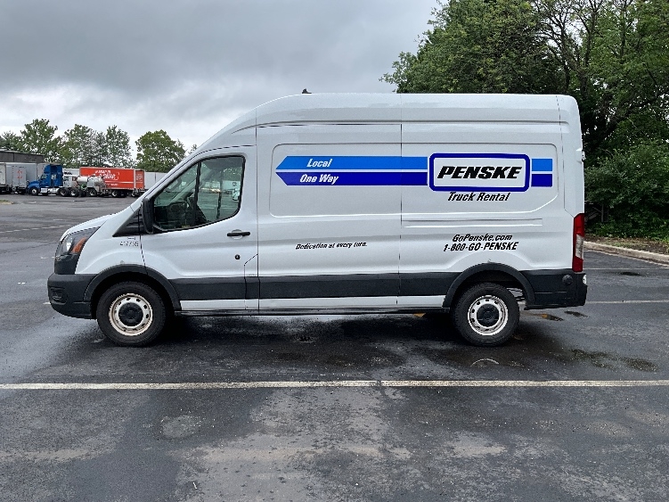 Used 2023 Ford Transit 250 - photo 6