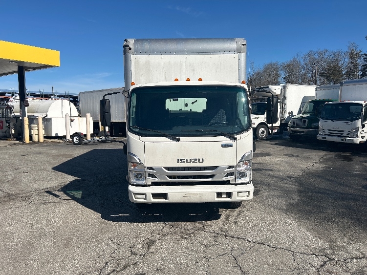 Used 2022 Isuzu NRR - photo 2